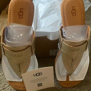 COPY - Size 5 UGG Gaila Leather Sandals